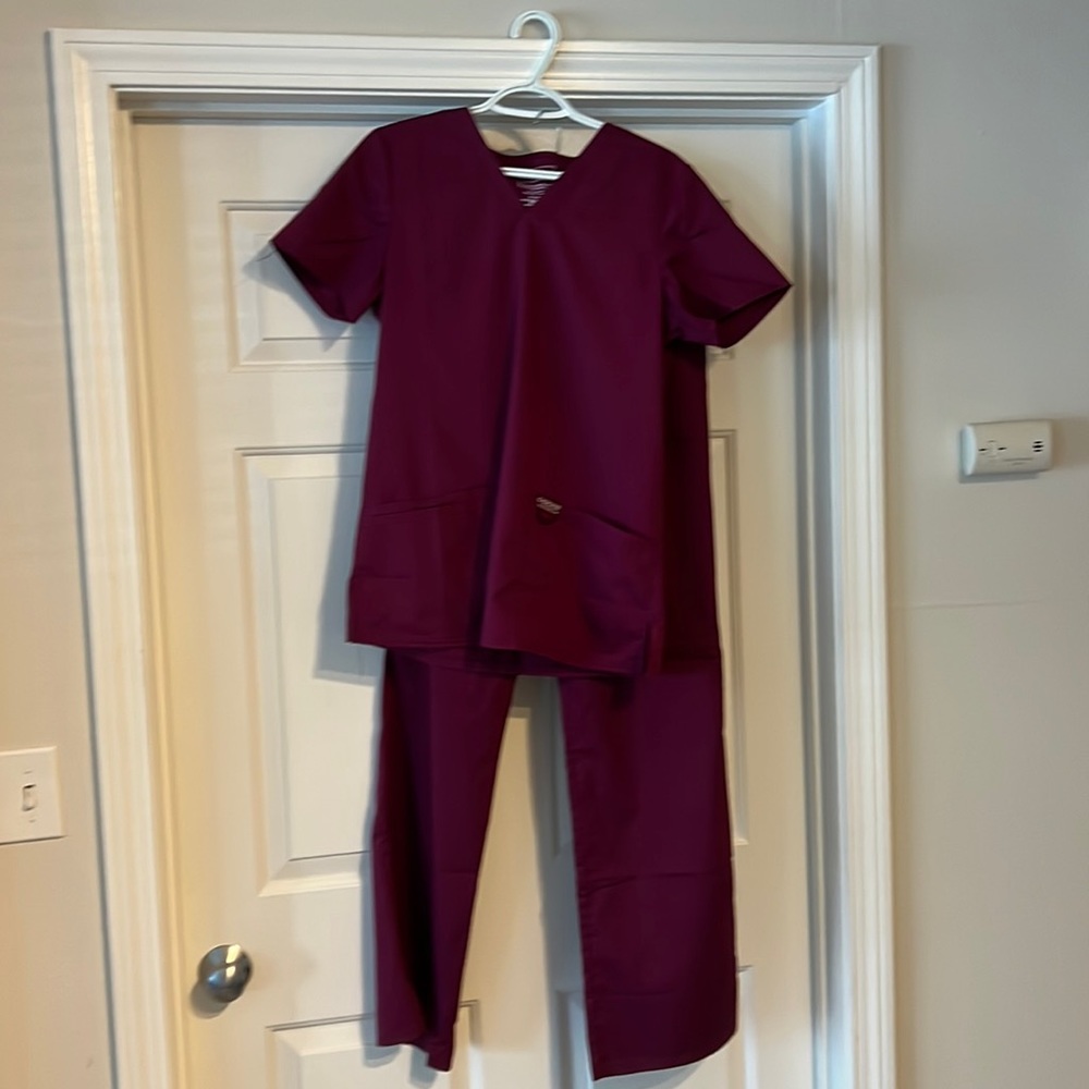 Cherokee scrubs